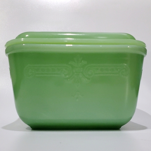 5 1/4" Philbe Jade Ite Refrigerator Jar & Lid by Anchor Hocking Jadeite #1 - Picture 5 of 16